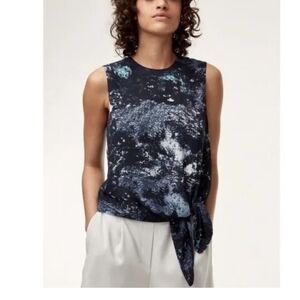ARITZIA Babaton‎  Hopkins Blouse Space Print Tie Waist